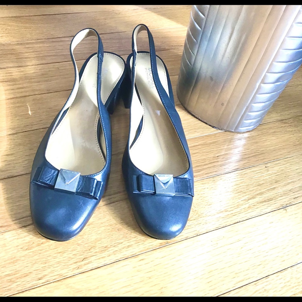 🌟💝 NWT 🌟💕 Michael Kors flats 6M
